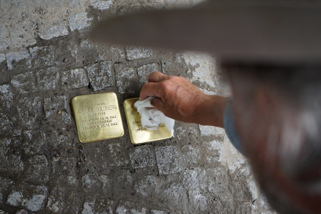 KunstDenkmal STOLPERSTEINE