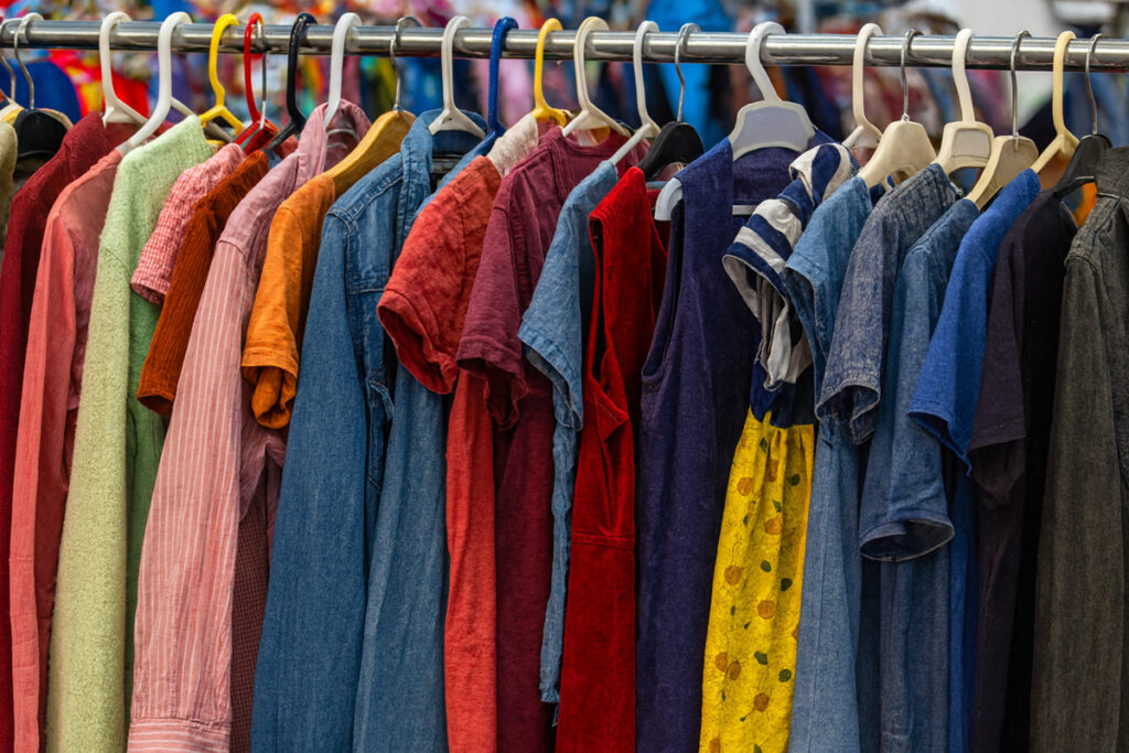 Frauenkleider- und Kindersachenbörse