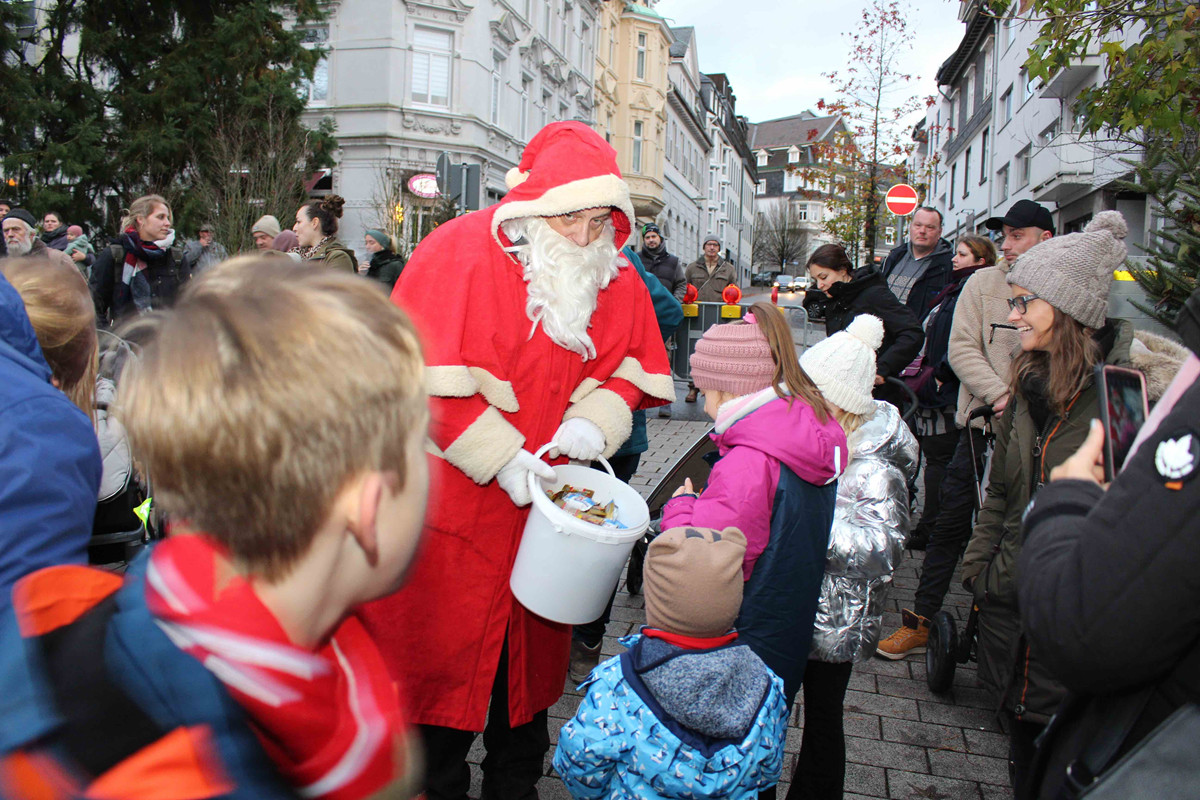 Nikolaus rollt wieder mit dem Polarexpress an
