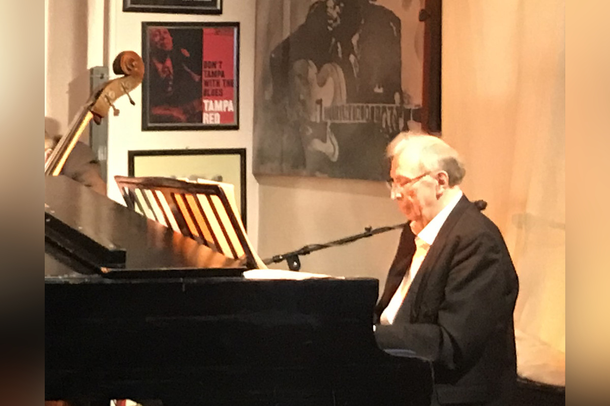 Christmas Jazz – Weihnachten im Eifgen