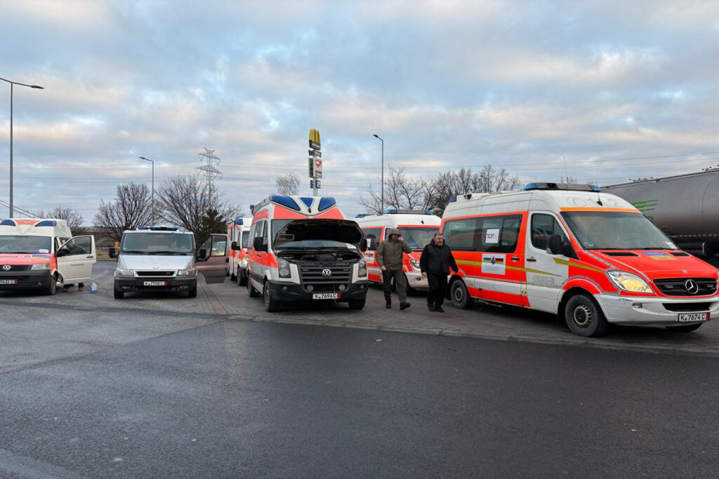Mit 15 Rettungsfahrzeugen Richtung Ukraine – Eine Fahrt zwischen Hoffnung, Kälte und Verantwortung