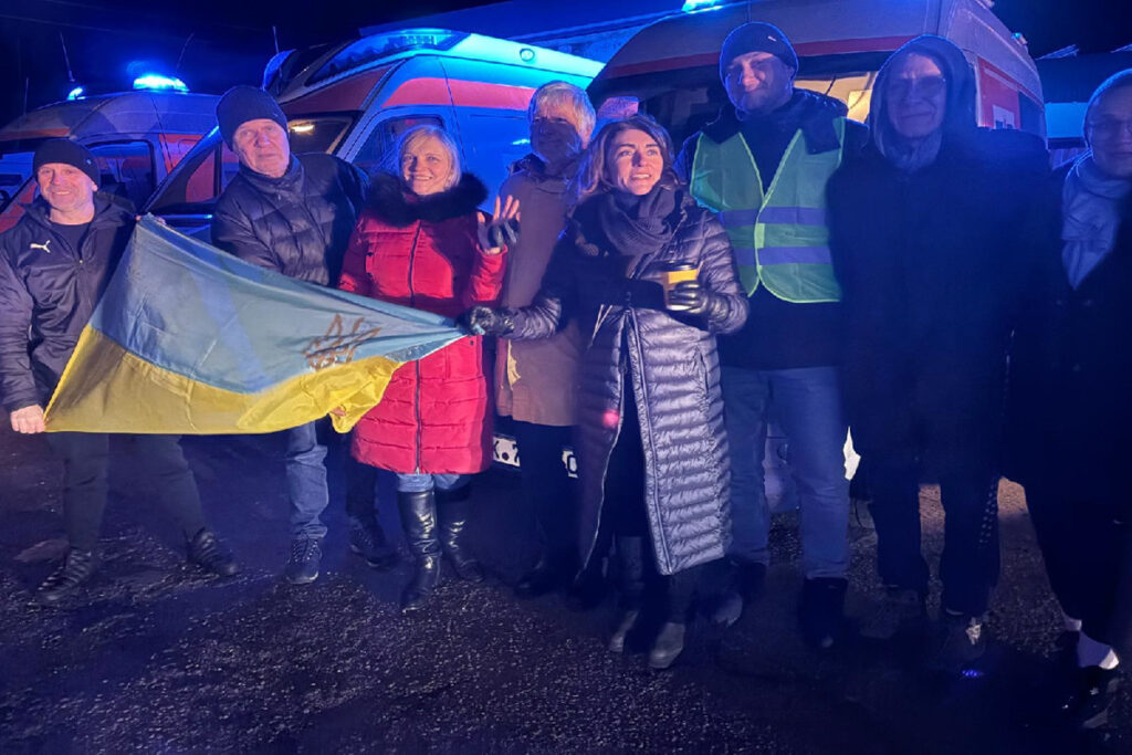 Nochmal 750 Kilometer Geduld – 15 Rettungswagen für die Ukraine