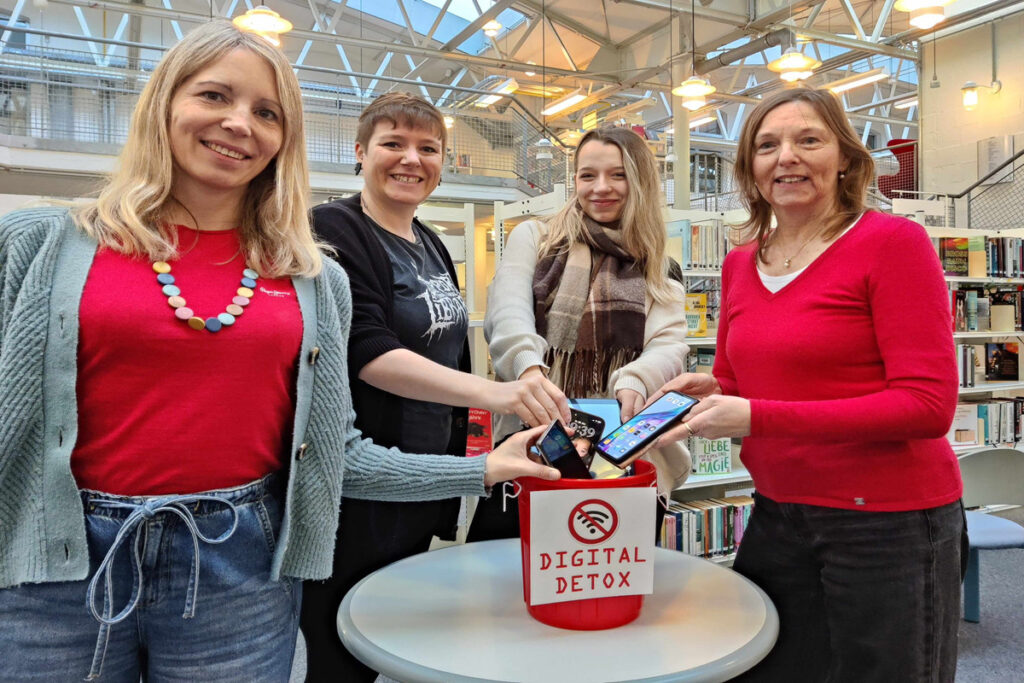 Digital Detox: Ein Abend ohne Smartphone in der Stadtbücherei