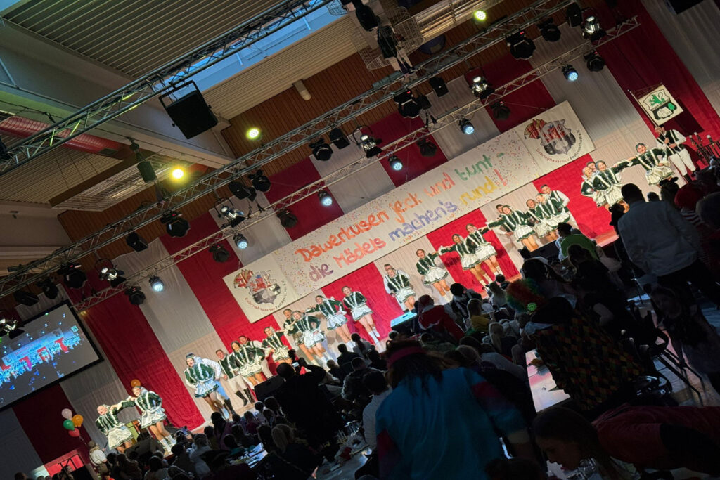 Tag 1 von 2: Kinderkarneval in Dabringhausen – ein Auftakt voller Farben, Musik und purer Lebensfreude!