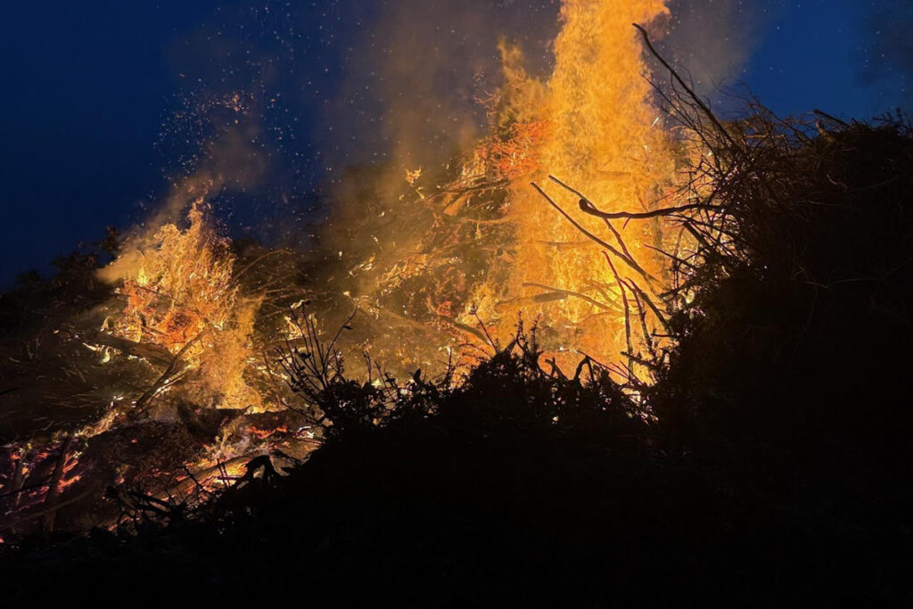 Osterfeuer – Brauchtumsfeuer