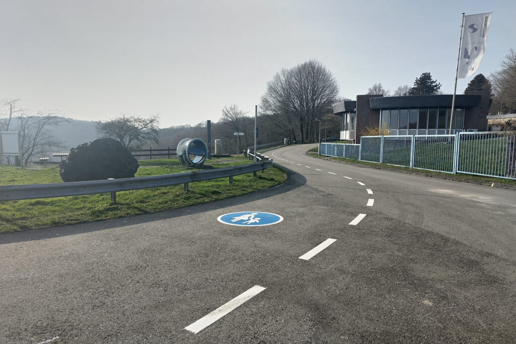 Große Dhünn-Talsperre: Fußgängersicherheit und Gewährleistung der Zufahrt optimiert