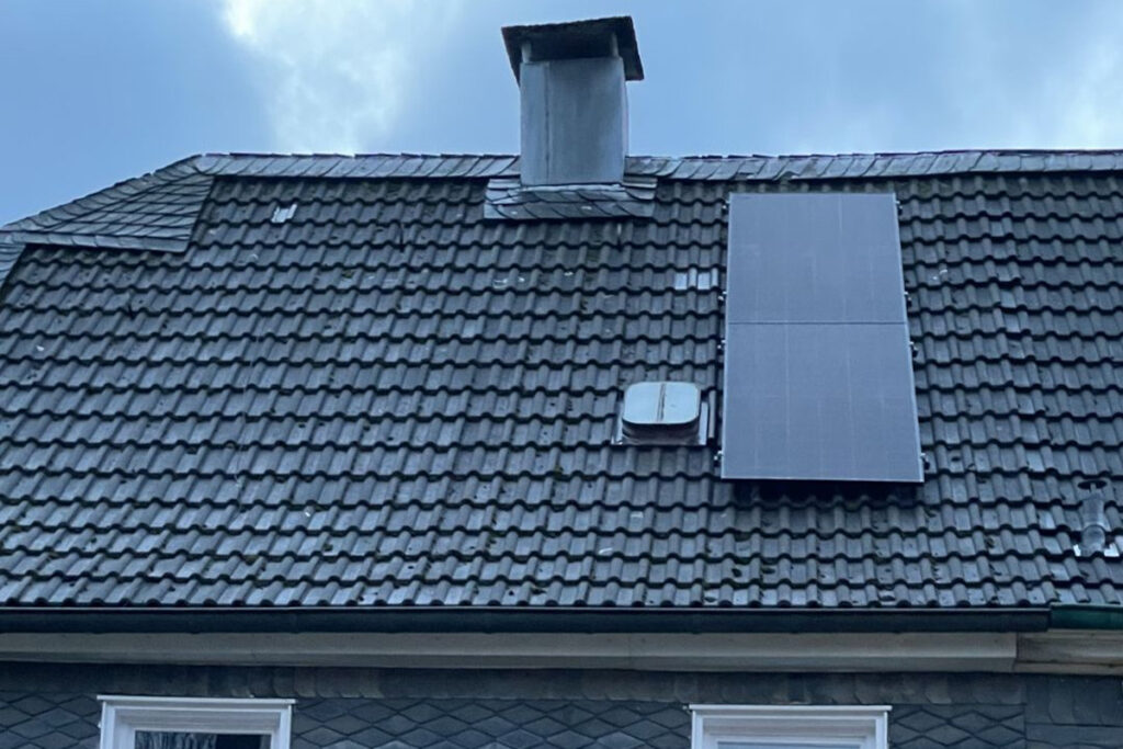 Ein Jahr mit unserem Balkonkraftwerk – und es hat sich gelohnt!