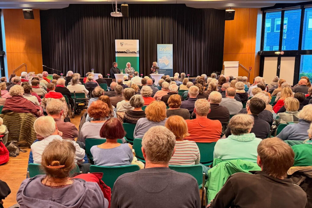 Neue Kontakte, neue Ideen: ZWAR-Konzept begeistert über 300 Interessierte