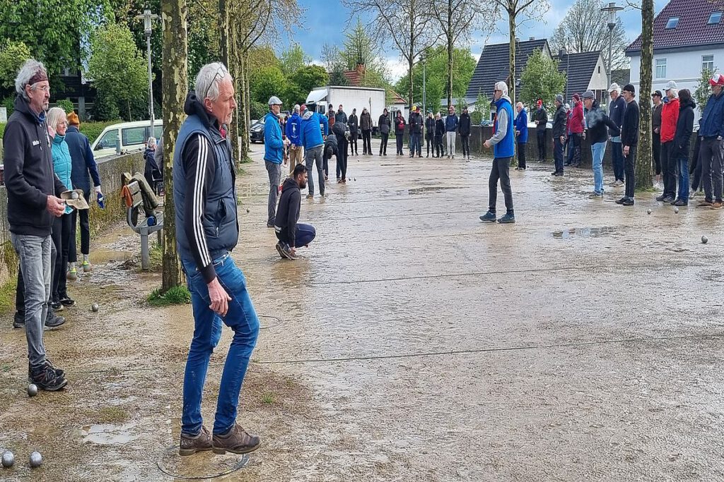 Schwanenplatz – 1. Spieltag der Boule Bezirksliga