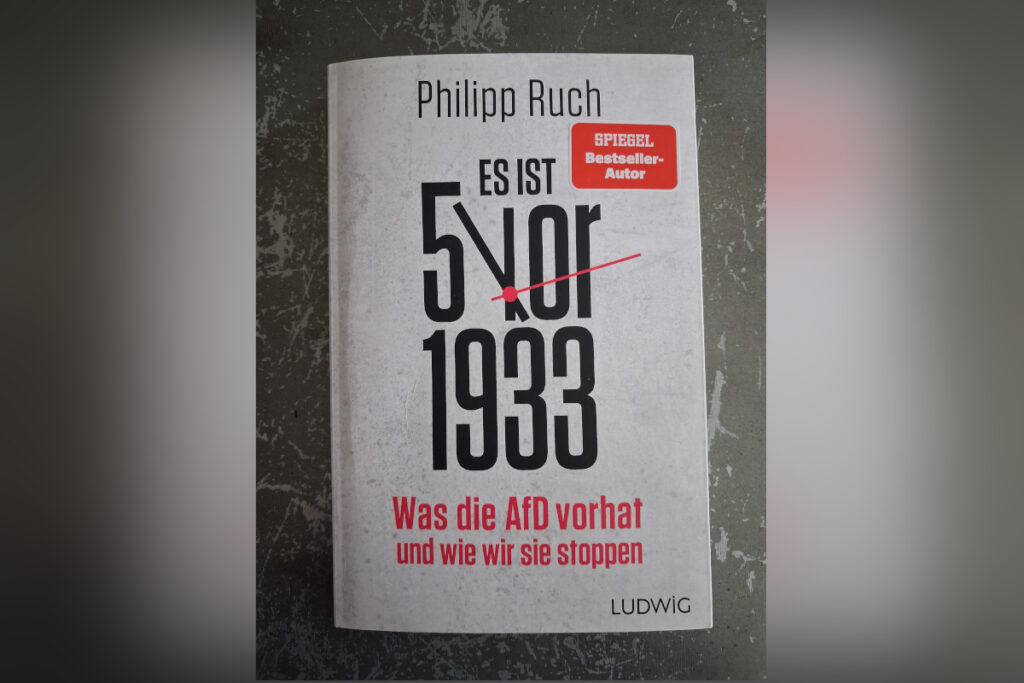 Es ist 5 vor 1933