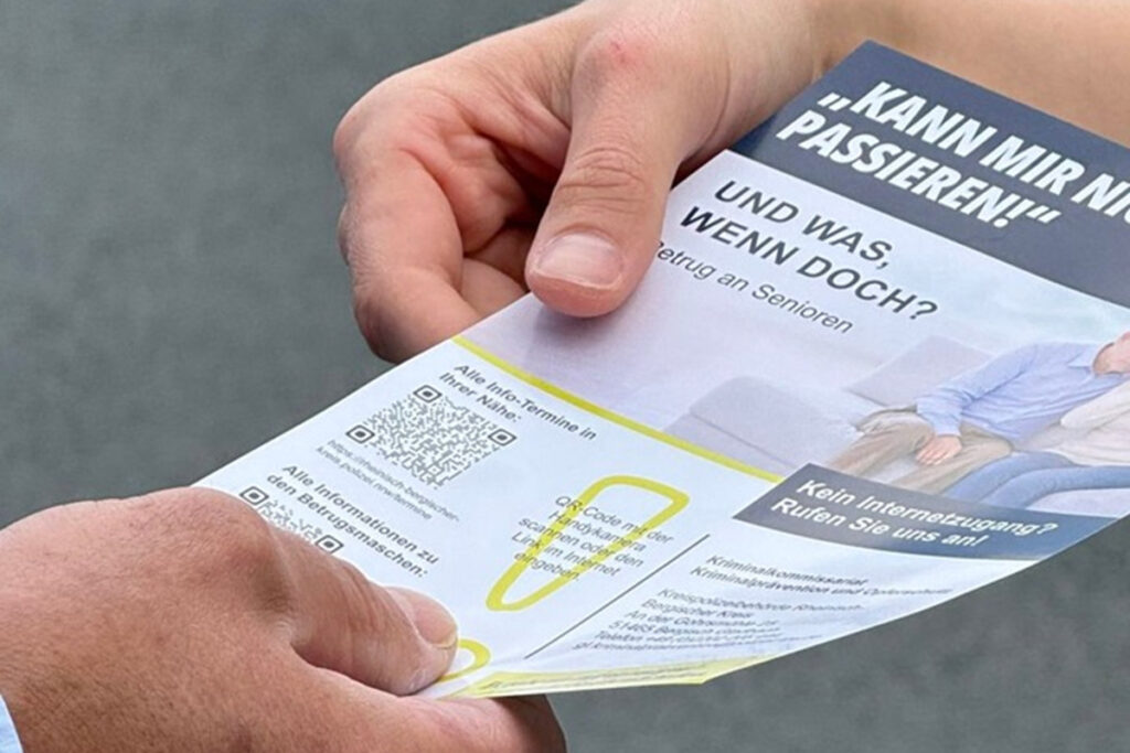 Neuer Flyer für ältere Menschen und ihre Angehörigen