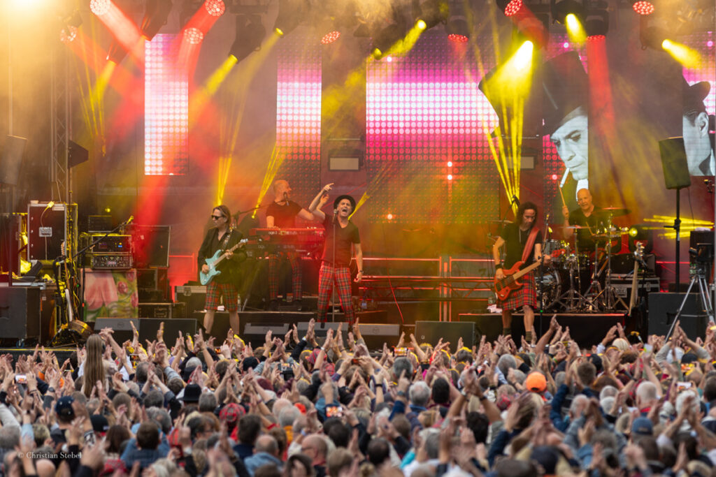 Schloss Burg im Kölsch-Rock-Fieber!