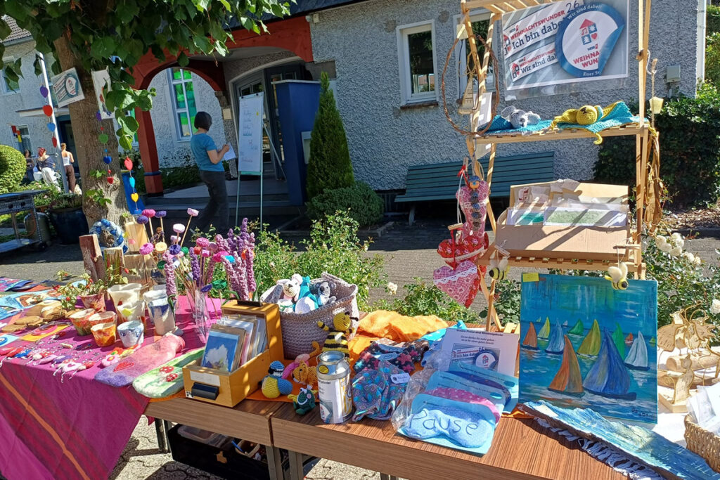 Masche für Masche zum Spendenwunder – „Women at work“ aus Dabringhausen